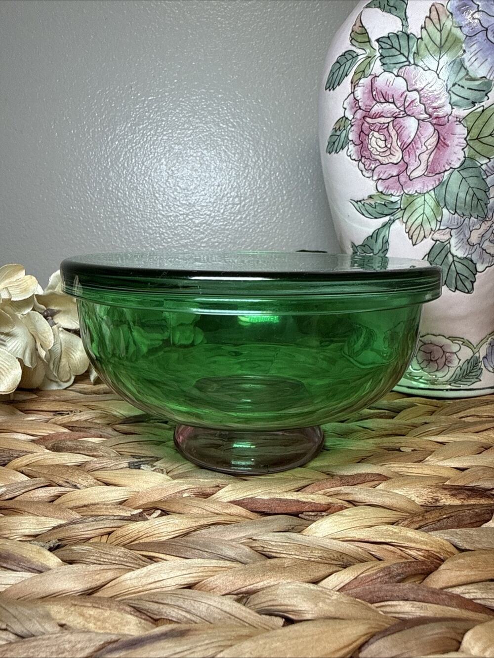 Emerald Green & Amethyst Art Glass Covered Candy Dish Pedestal Bowl 5”